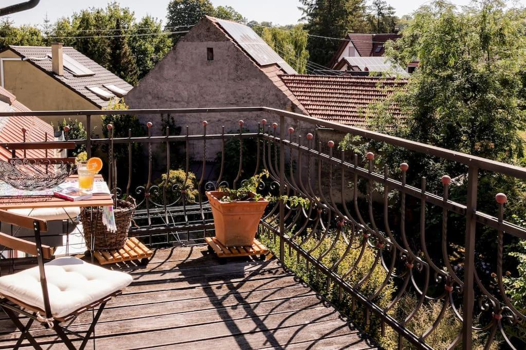 Charmante, Grosszuegige Ferienwohnung Villa Fleurie Бретен Екстериор снимка